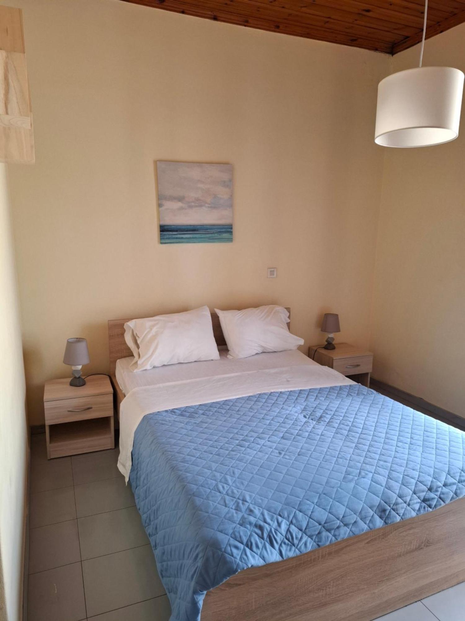 Old Harbor Apartments Spetses Town Chambre photo