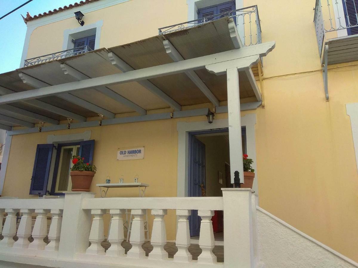 Old Harbor Apartments Spetses Town Extérieur photo